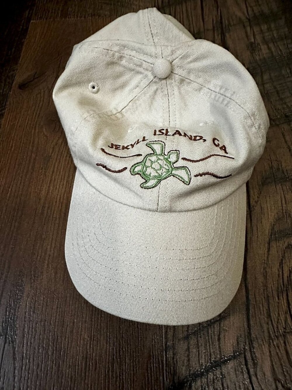 Royal Resortwear Jekyll Island, GA Embroidered Sea Turtle Baseball Cap, Stone/Kh